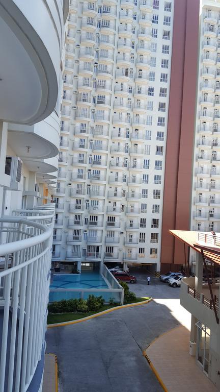 Aaa Condominium Tagaytay City Eksteriør billede